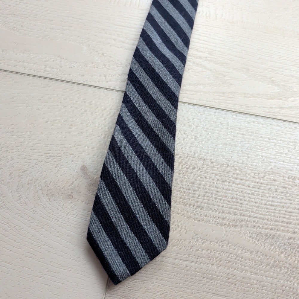 J.Crew Mens Wool Silk Stripe Tie Navy Blue Grey Handmade in USA Necktie